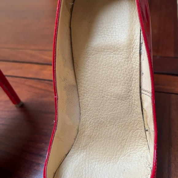 STEAL OF THE DAY AUTHENTIC - FLASH TODAY ONLY ⭐️✨LOUBOUTIN RED HEELS👠 - Picture 6 of 17